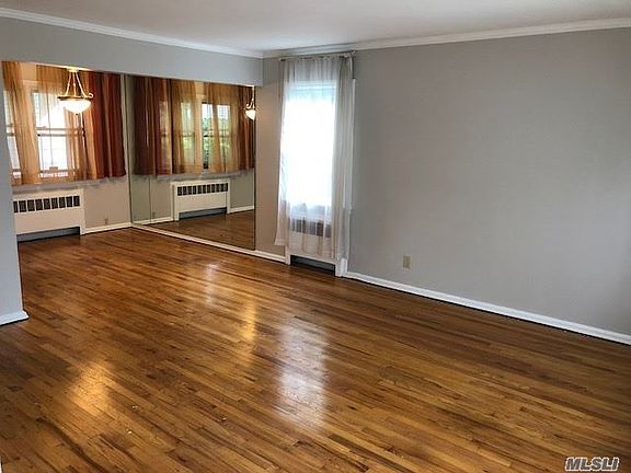 2nd image of 287 Warren St