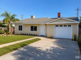 2318 E Vassar Ave, Fresno, CA 93703