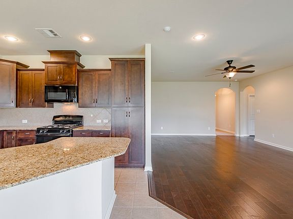 5th image of 13351 Alder Dr