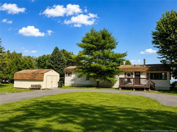 144 Conifer Cres, Saint John, NB E2K 4T2
