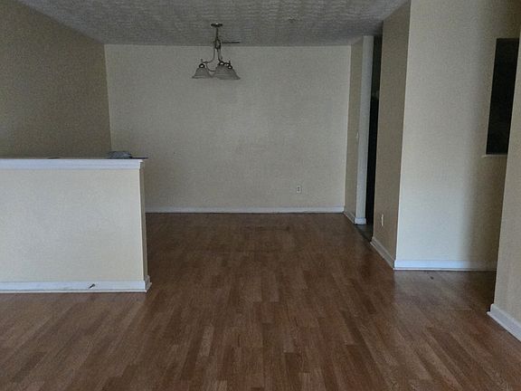 3rd image of 14302 Fairington Ridge Cir #14302