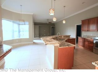 9824 Mountain Lake Dr, Orlando, FL 32832