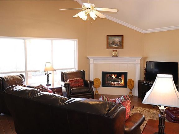 5th image of 3608 Longhorn Dr
