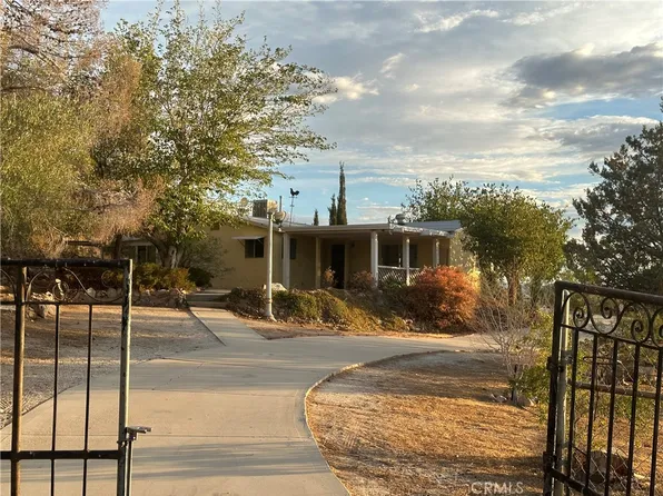 9223 Cholla Rd, Apple Valley, CA 92308