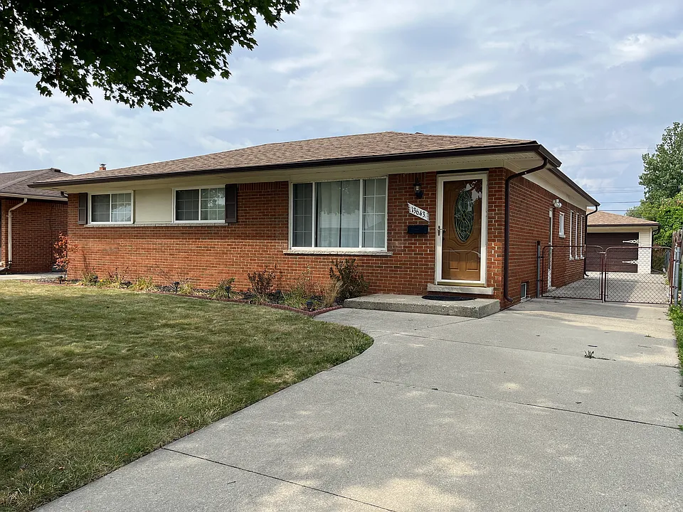 13643 Irvington Ct