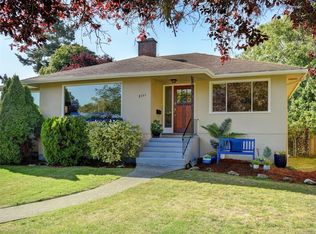 2141 Allenby St, Oak Bay, BC V8R3C2