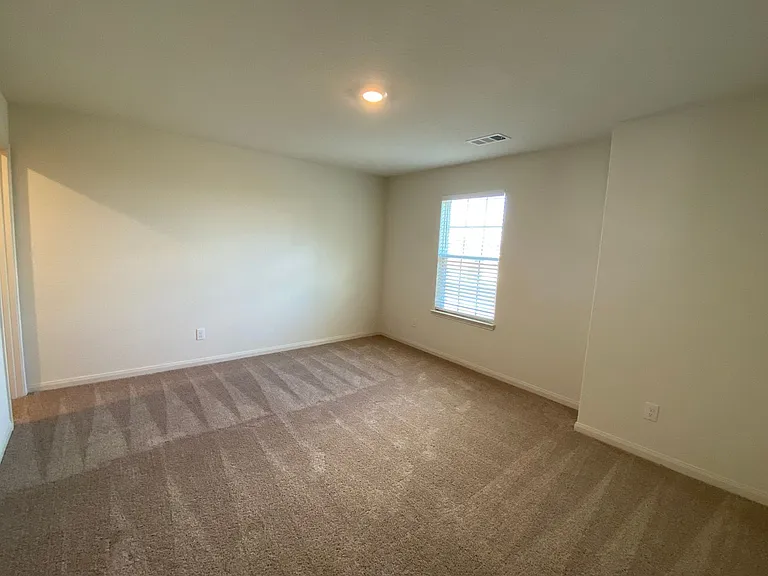 105 Brunswick Ln — Photo 29