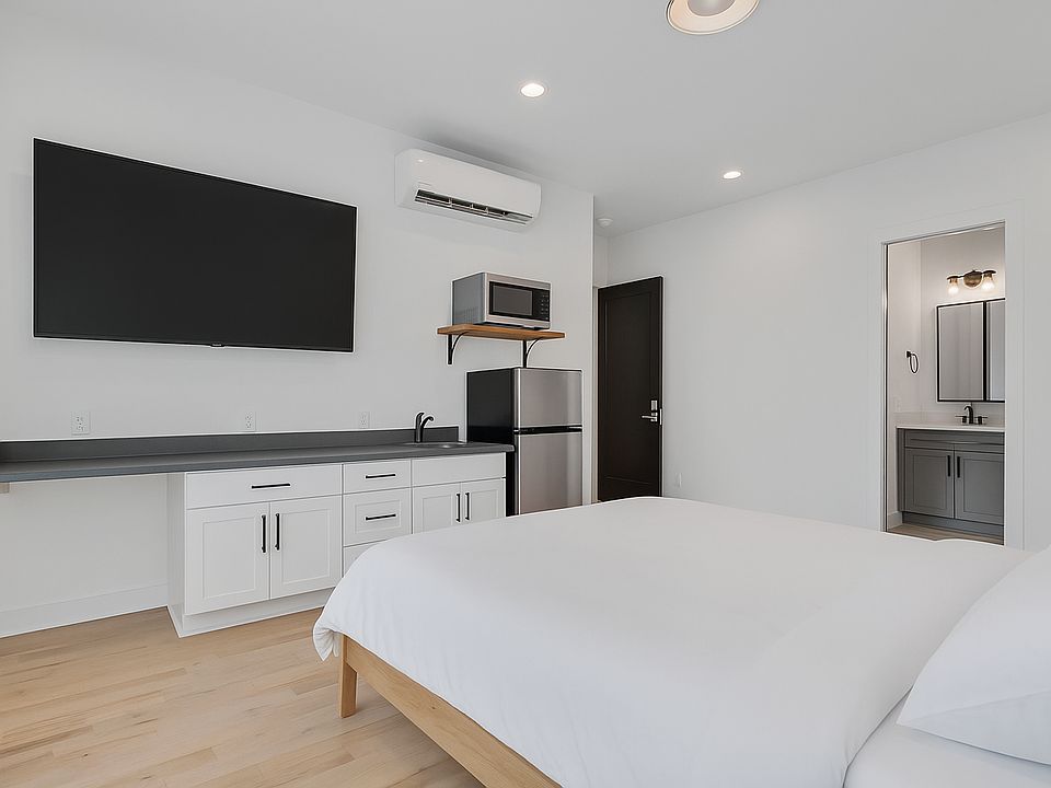 1st image of 1303 Meharry Blvd #203