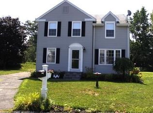 5 Schuyler Dr, East Longmeadow, MA 01028