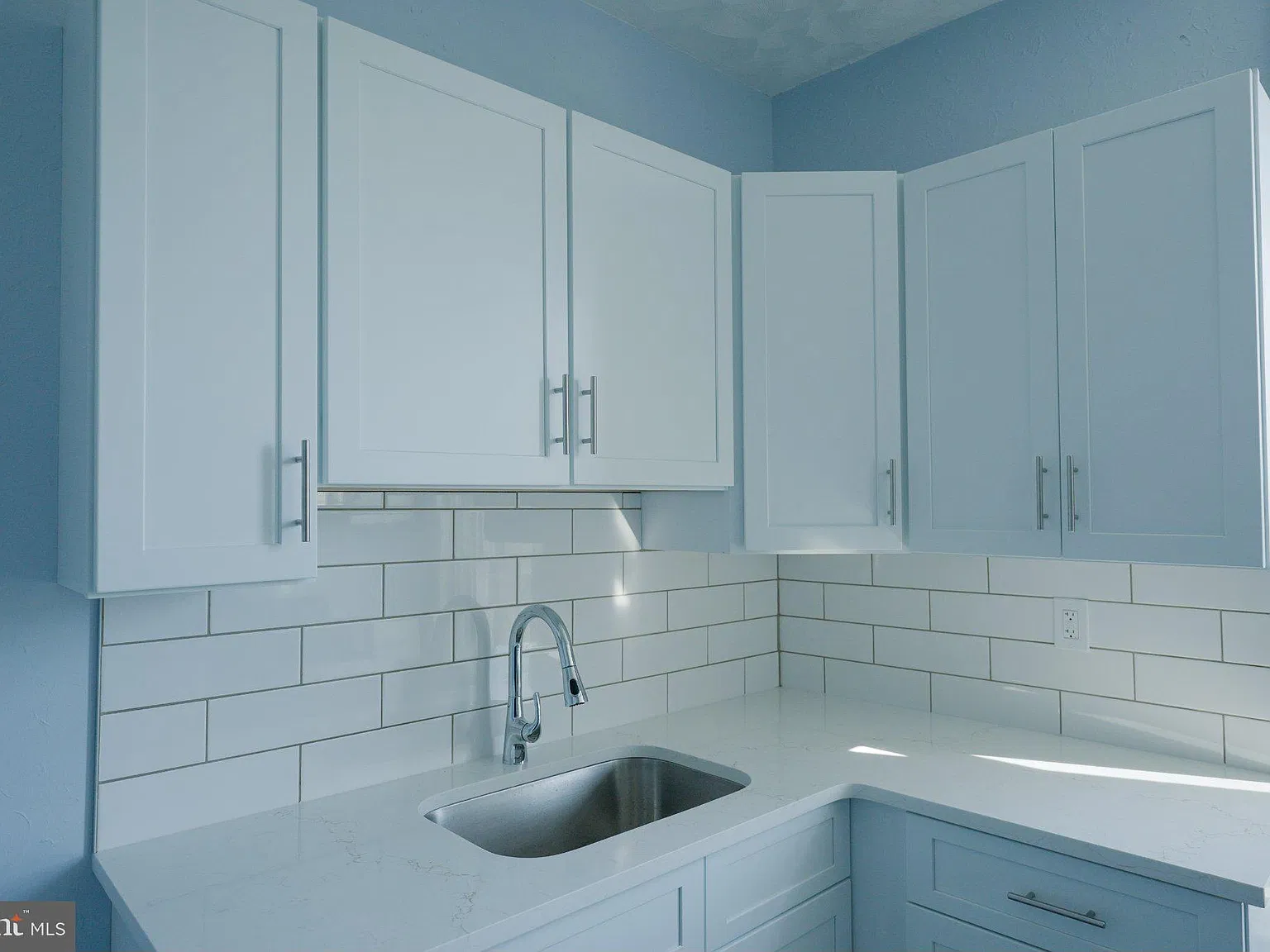 2 bed, 1.0 bath, 1350 sqft, $1,200 — Photo 4
