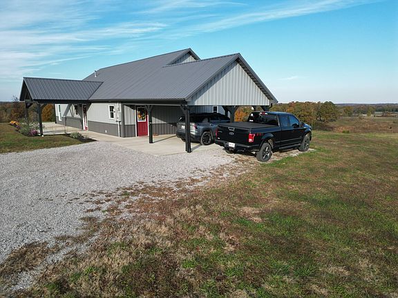 3rd image of 1104 Neafus Rd