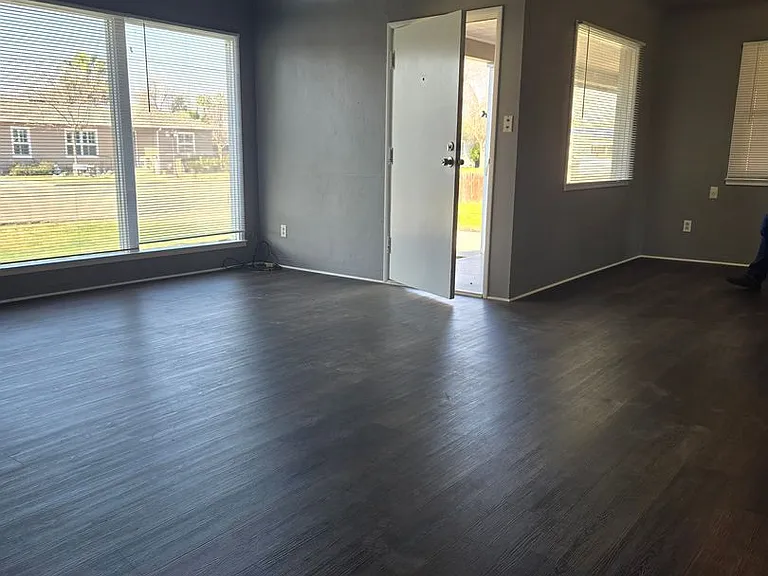 1851 Peralta Way — Photo 4