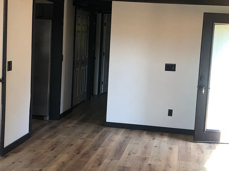 309 Mary Elizabeth St — Photo 7