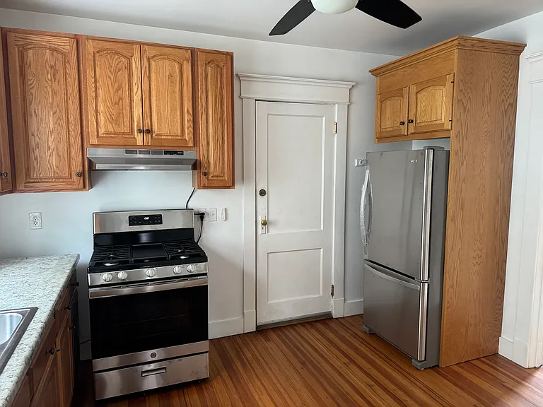 196 Willard St #1 — Photo 5