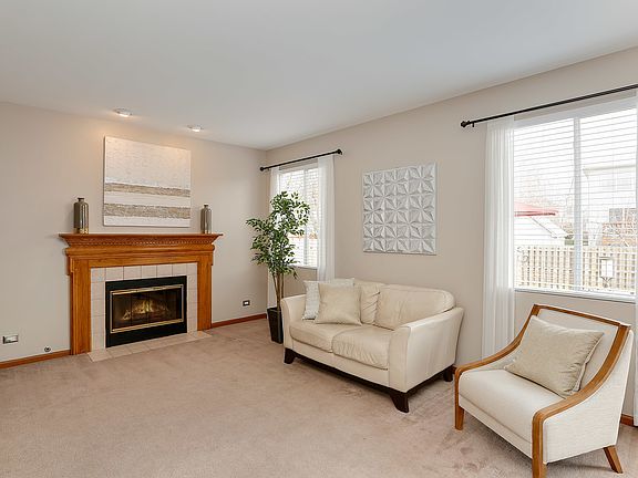 3rd image of 24262 White Oak Dr