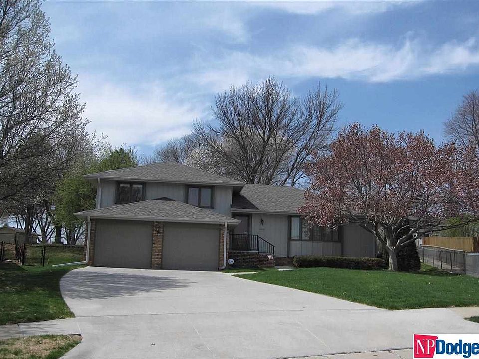 1st image of 1510 S 141st Cir