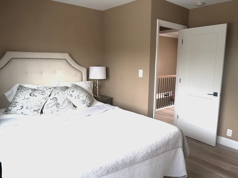 1725 Oak Park Dr — Photo 45