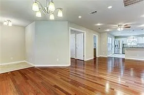 2513 Wilson St — Photo 6