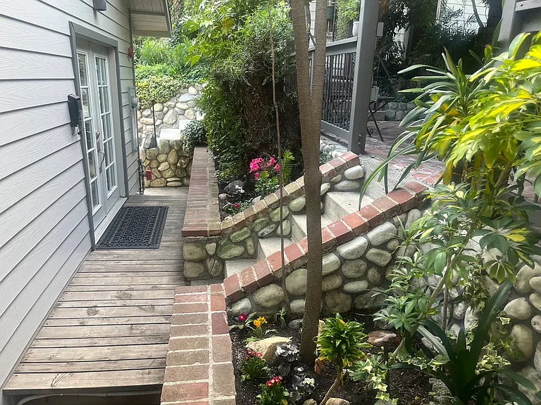 2187 Stanley Hills Dr — Photo 17
