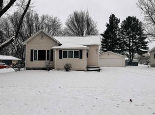 1617 E Blodgett St, Marshfield, WI 54449