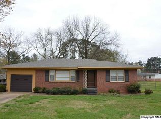 249 Tabor Rd, Gadsden, AL 35904