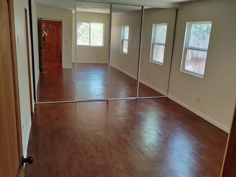 4521 Moore St — Photo 3
