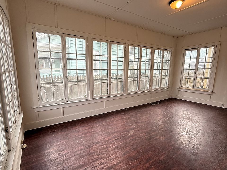 1st image of 181 W End Ave Floor 1