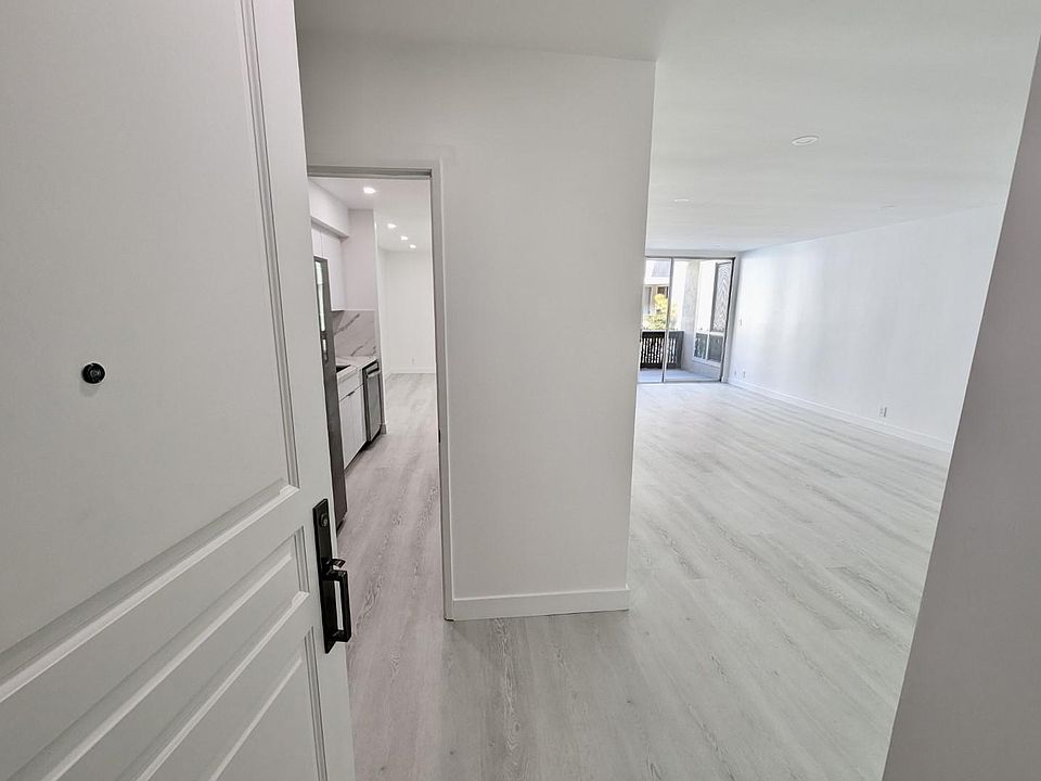 1st image of 809 S Bundy Dr APT 108