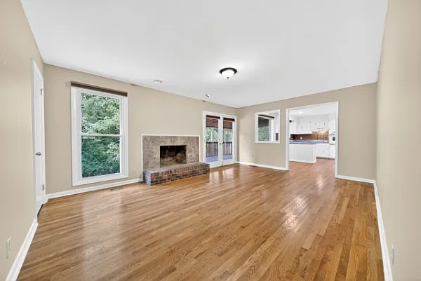 121 Caldwell Dr — Photo 24