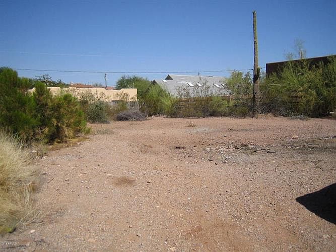 2nd image of 6134 S Borego Rd