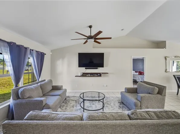 1204 NE 10th Ter, Cape Coral, FL 33909