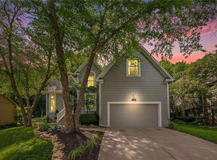 6710 Red Oak Dr, Shawnee, KS 66217