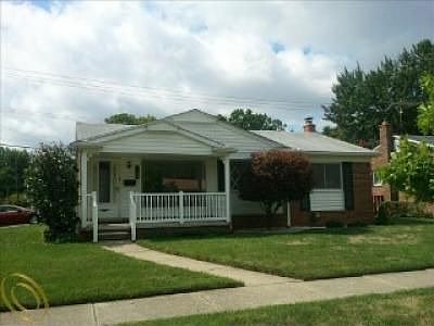 1st image of 31023 W Chicago St
