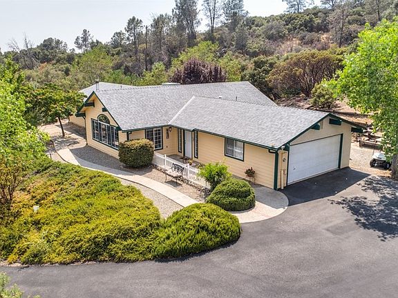 3rd image of 30216 E Longview Ln
