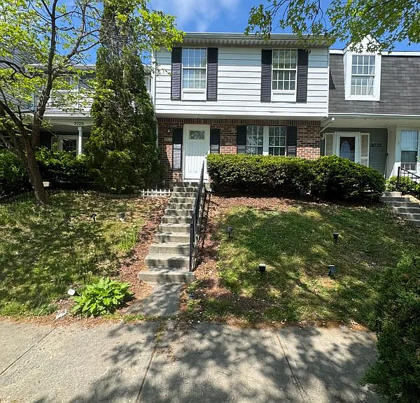 9730 Red Clover Ct — Photo 1
