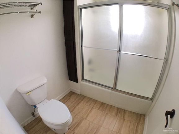 3rd image of 2900 Ashley Dr APT 103