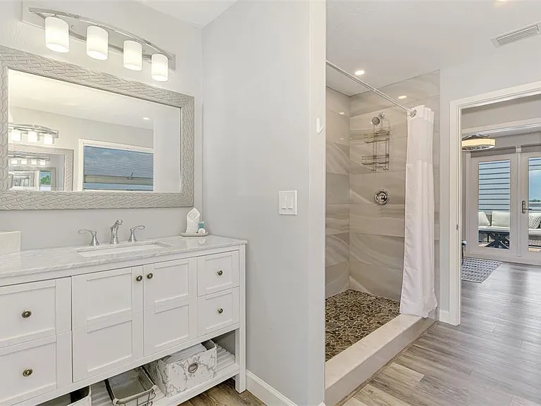 2400 N Beach Rd #17 — Photo 32