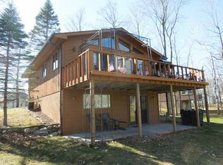 5690 Royal Ct, Gladwin, MI 48624