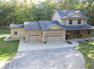 4300 Belair Ln, Houghton Lake, MI 48629