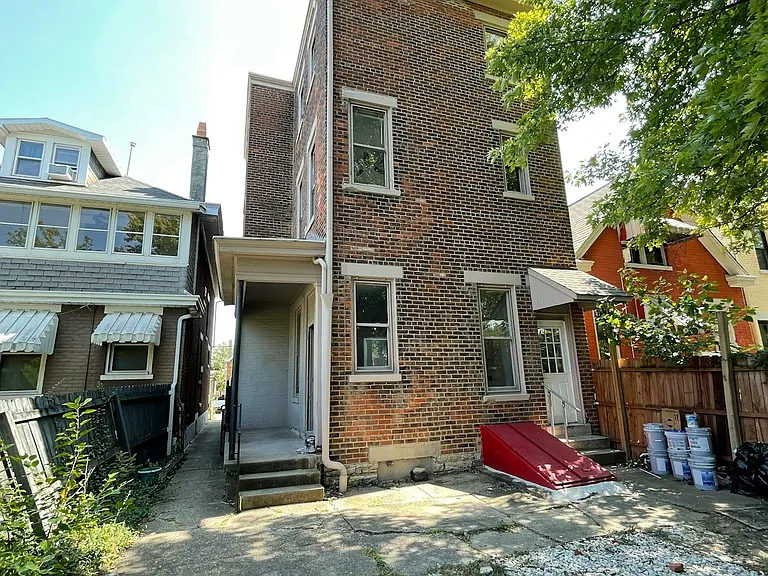 Rear of house entry to 2nd floor.