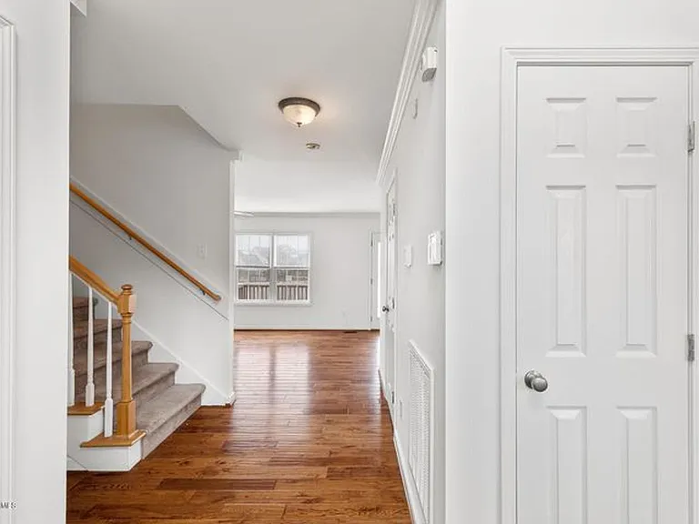 147 Harvest Moon Dr — Photo 5