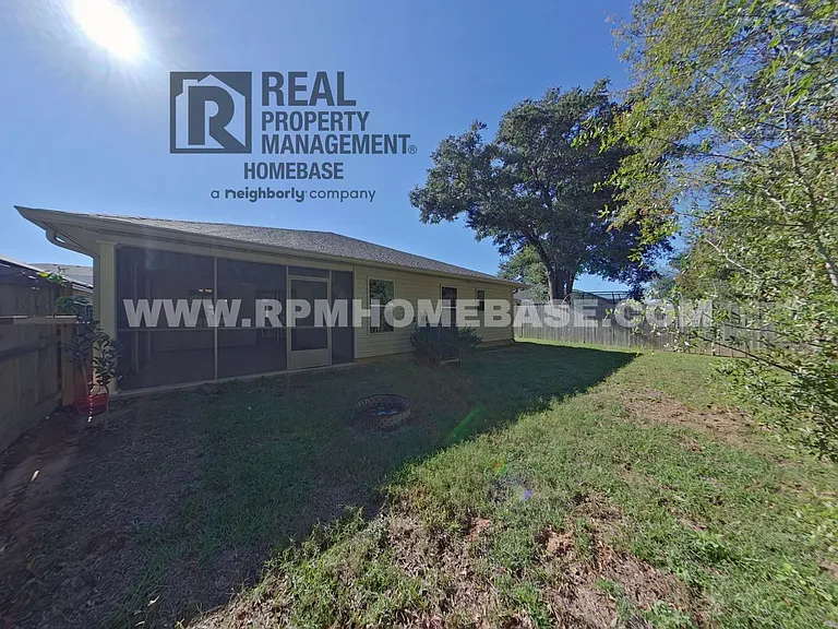 5137 Peach Dr — Photo 17