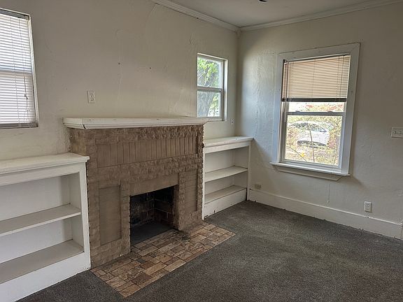 2nd image of 727 E Comanche Ave