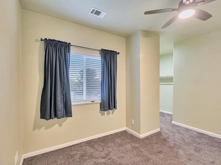 1061 Vermont Ave — Photo 18