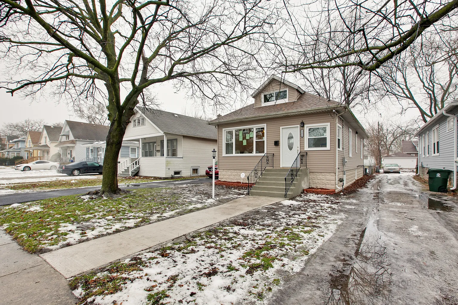 13814 Park Ave photo 1
