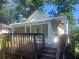 1501 Redwing Rd, Valparaiso, IN 46383