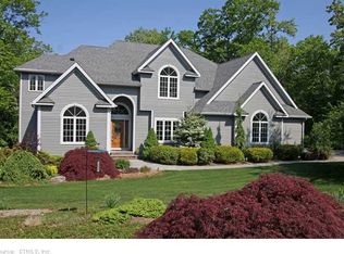 299 Royal Coach Ln, Southbury, CT 06488