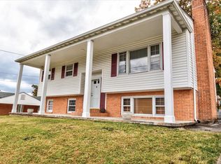 5909 Green Ridge Rd, Roanoke, VA 24019