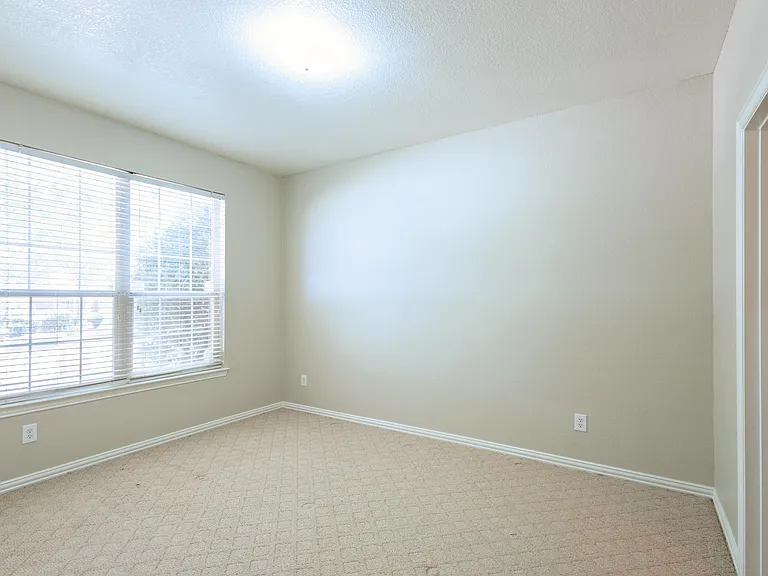 8317 Salado Springs Dr — Photo 20