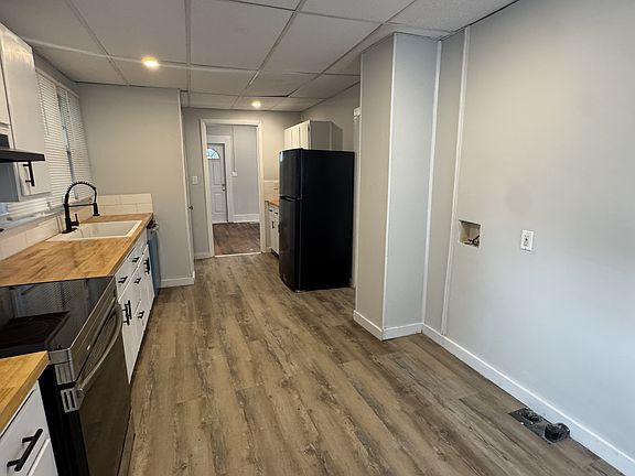 5th image of 2761 Highlawn Ave
